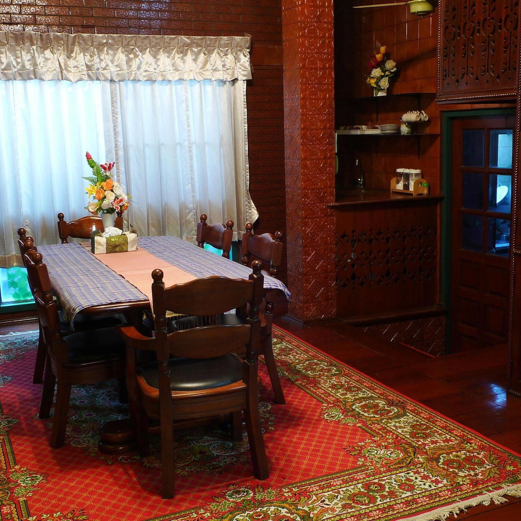 Baan Kaewta Hotel Chiang Mai Buitenkant foto