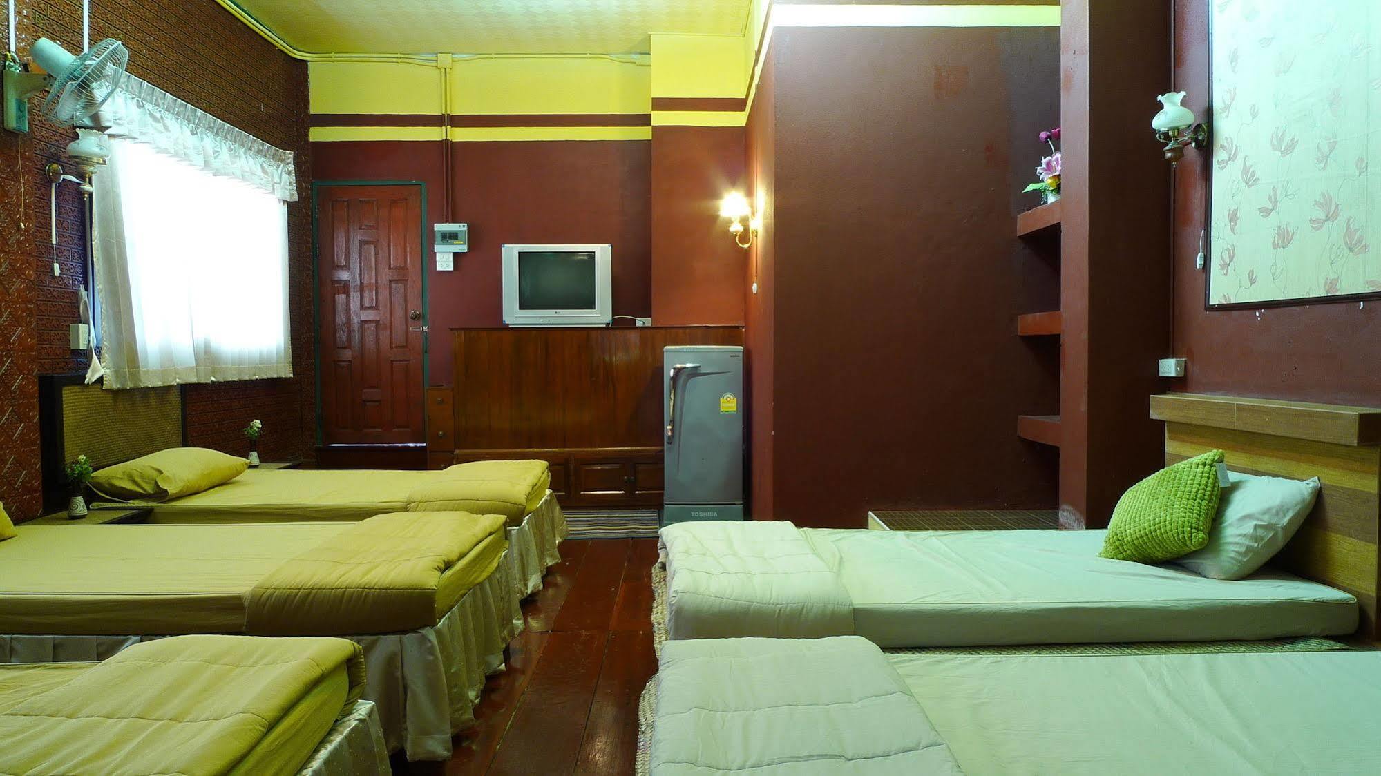 Baan Kaewta Hotel Chiang Mai Buitenkant foto