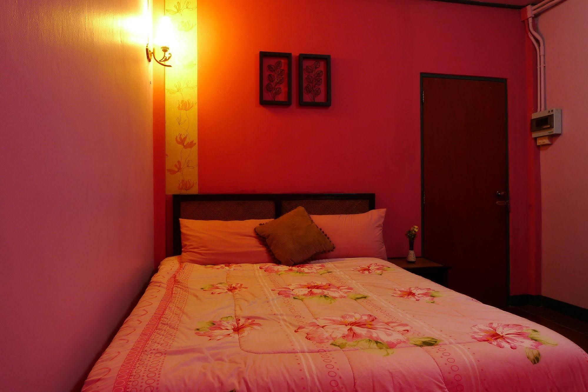 Baan Kaewta Hotel Chiang Mai Buitenkant foto